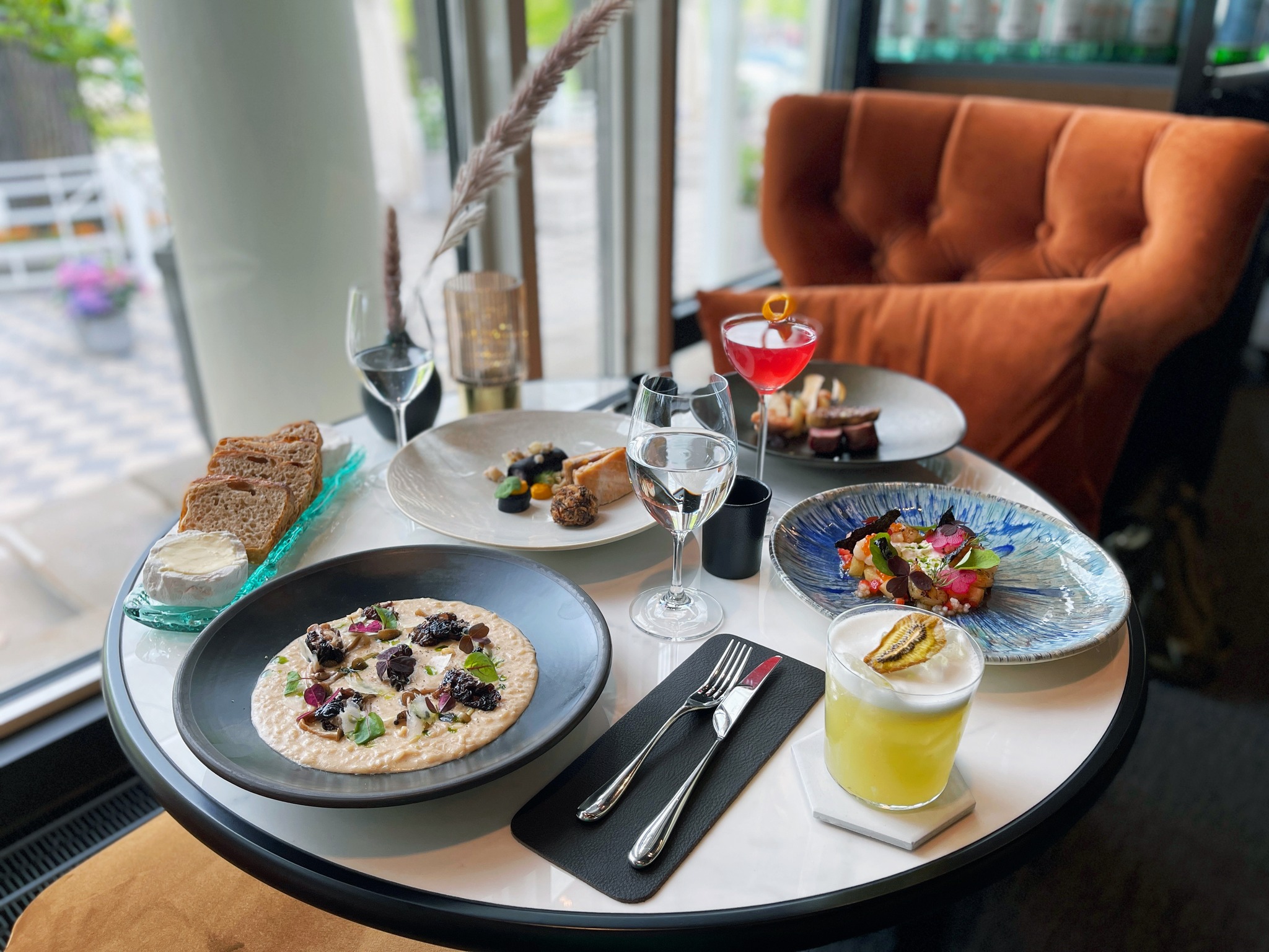 Whitehouse Restaurant. Riga, Latvia